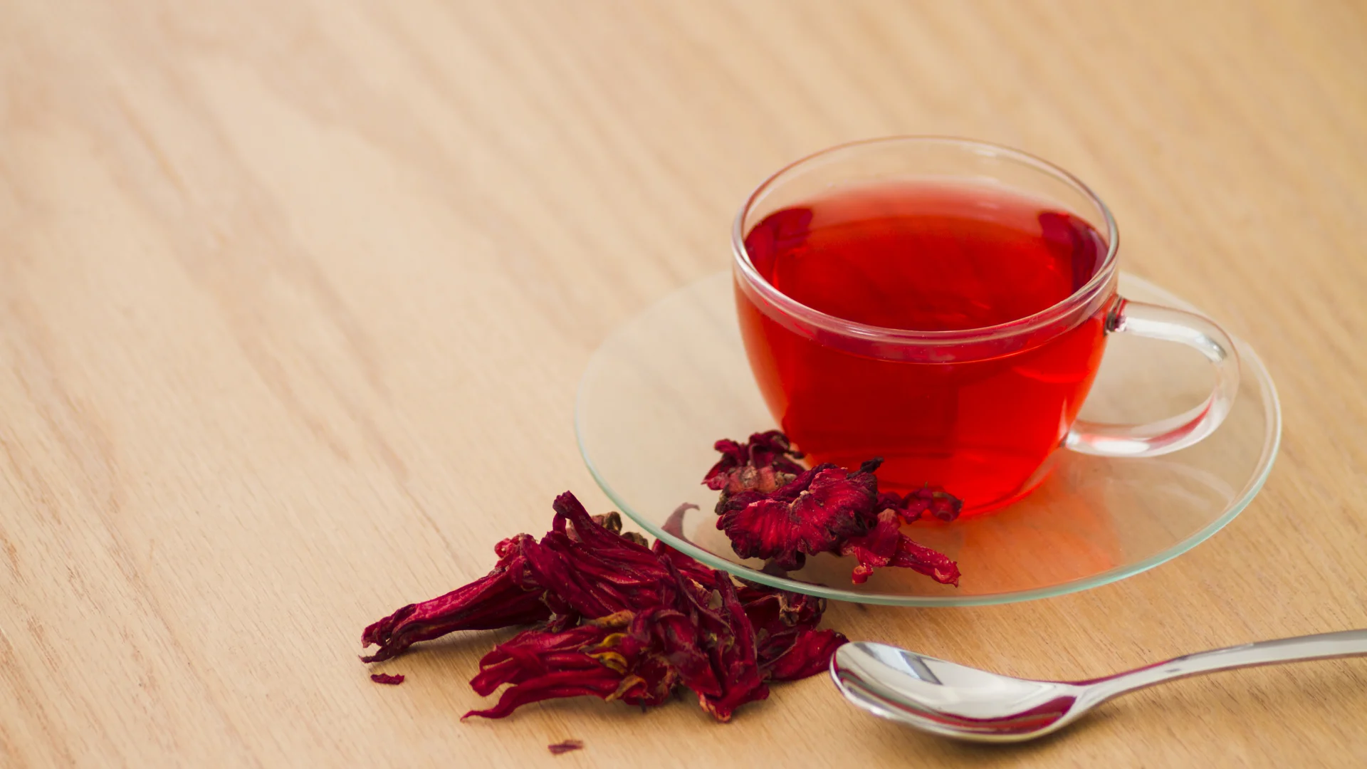 Hibiskus Çayı İle Ödemlerinizi Azaltın