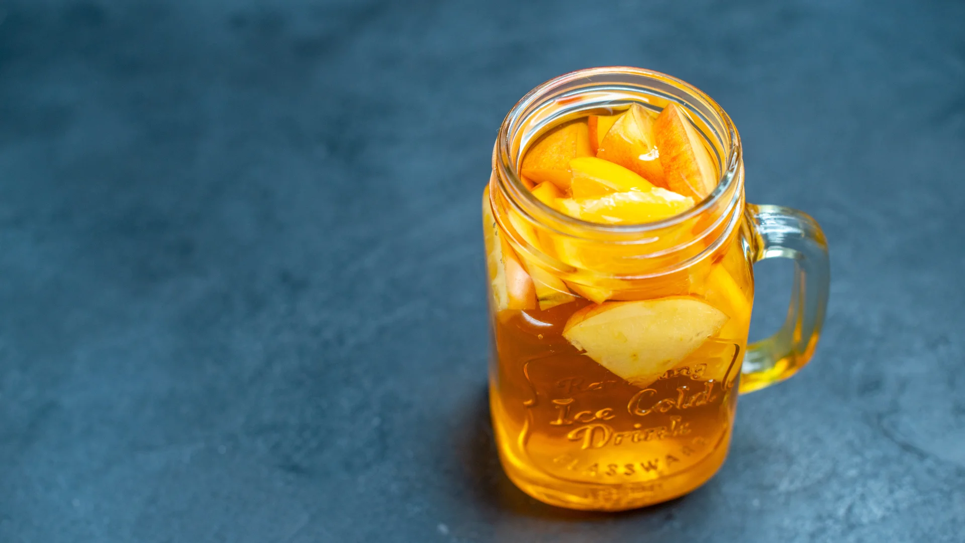 Ödem Atan ve Kilo Verdiren Ananas Çayı